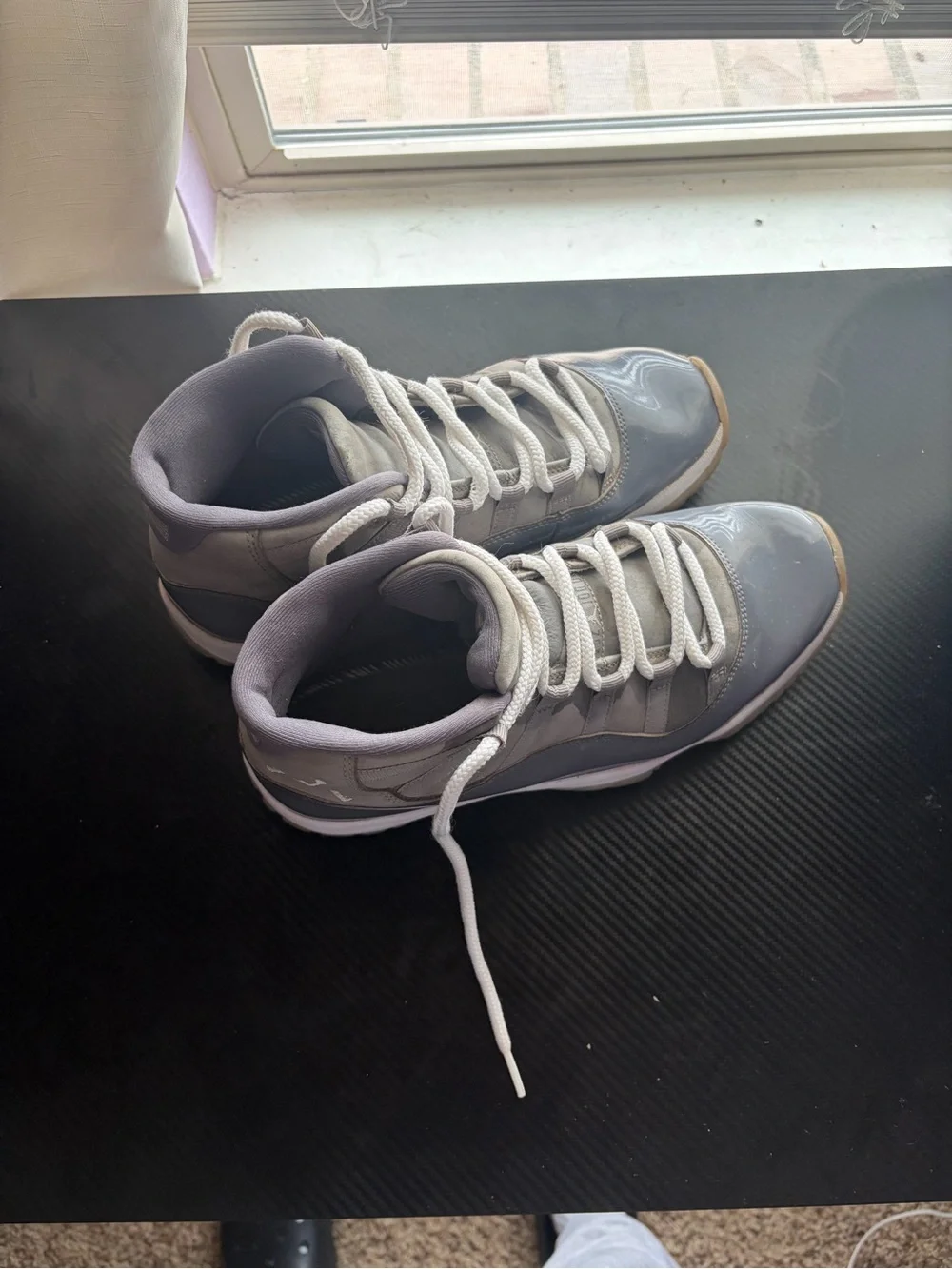 Jordan Men's cool Gray and White Retro Sneakers